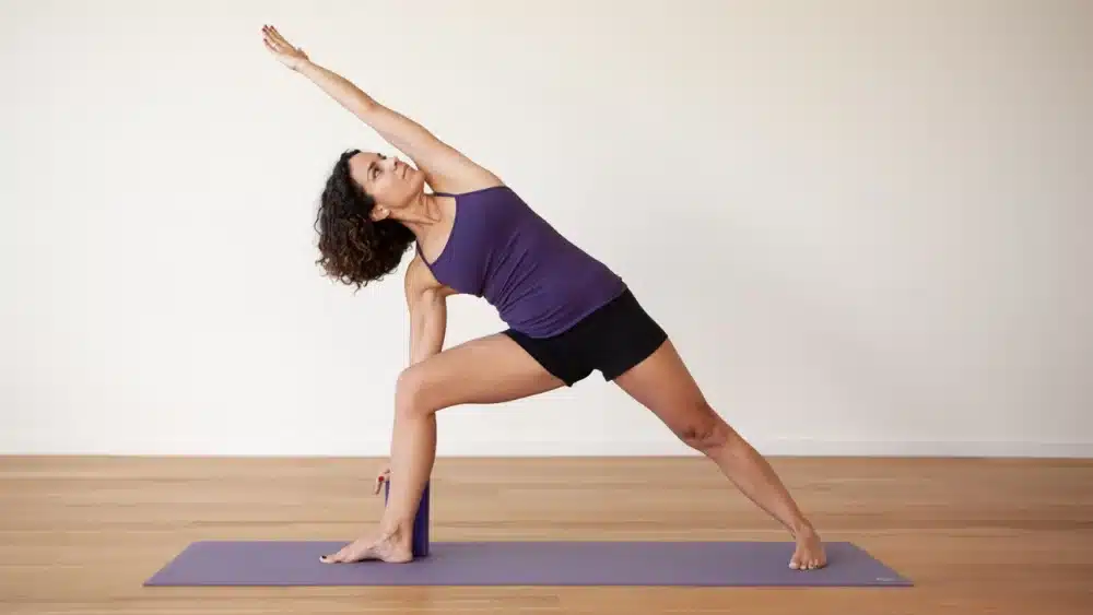 Unlocking the Benefits of Extended Side Angle Pose (Utthita Parsvakonasana)